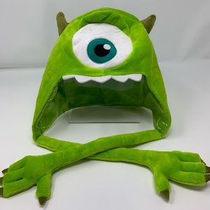 Mike Wysowski child’s hat.